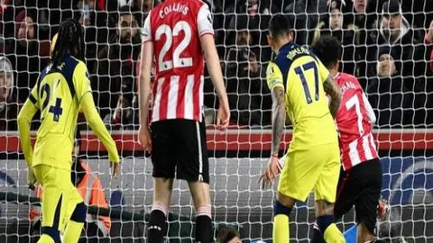 曼联与丹麦足协商讨赛程 霍伊伦德未作决定